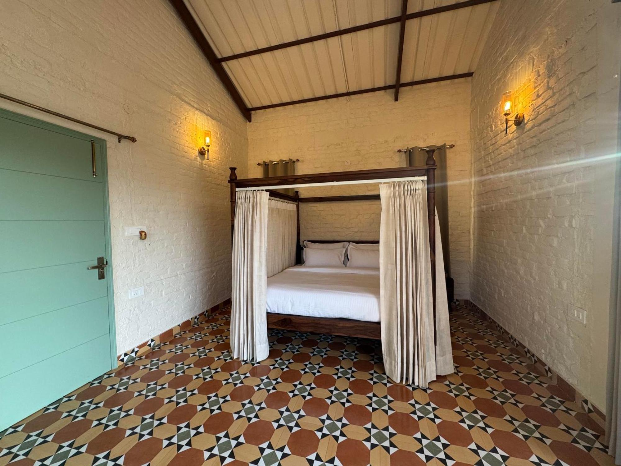 Cliff House, 3Br Lux Farmhouse 2Km To Rajpur Road Ντεχραντούν Εξωτερικό φωτογραφία